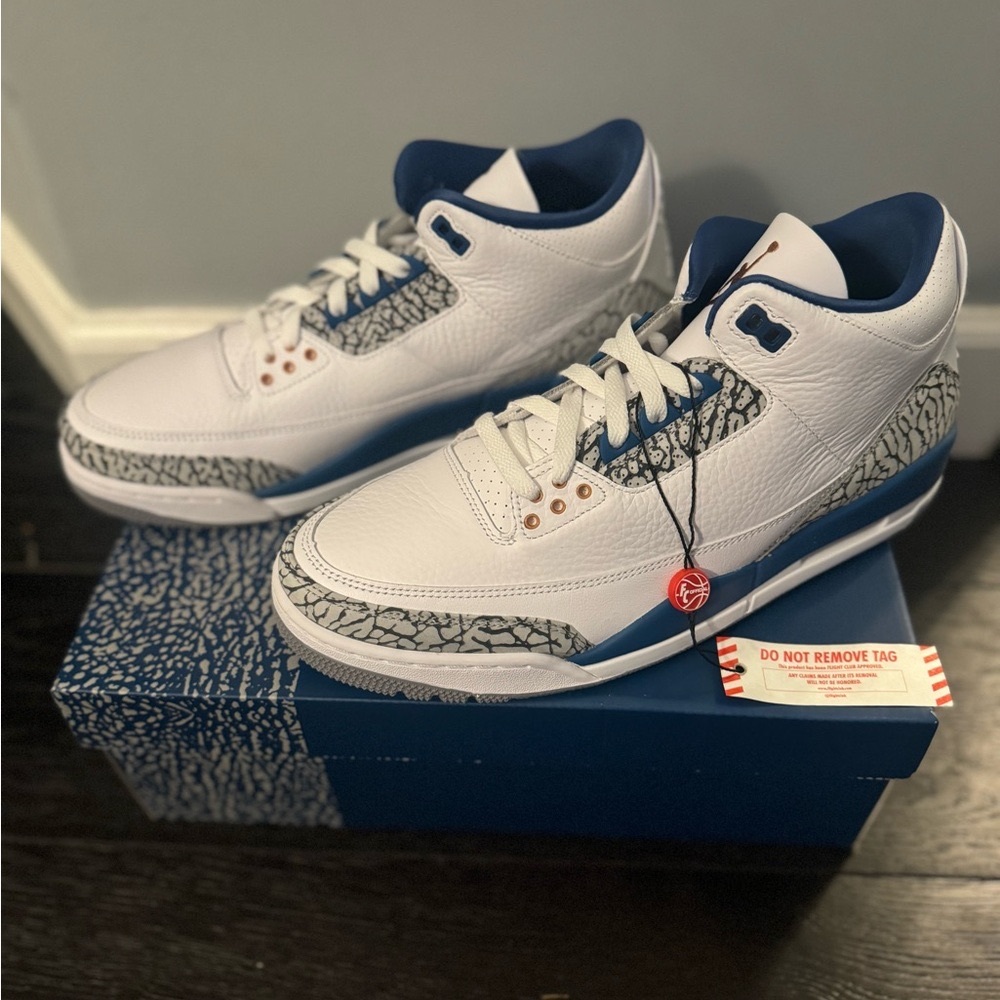 AIR JORDAN 3 RETRO WIZARDS size 11.5 (men's)